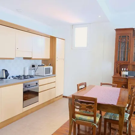 Appartement Vr - Residenza Leo