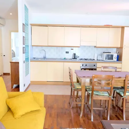 Апартаменты Vr - Residenza Leo