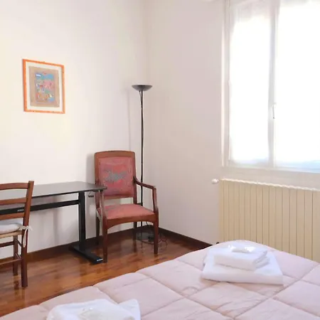 Vr - Residenza Leo Верона