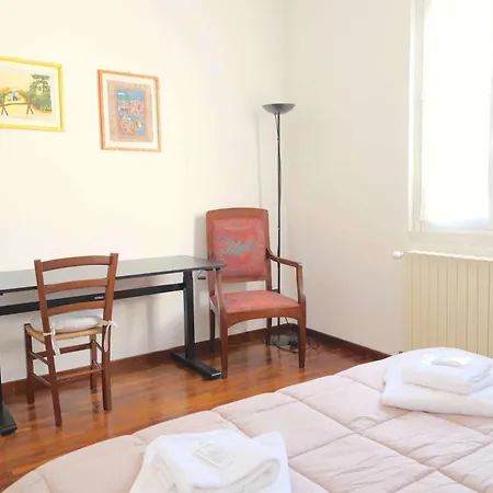 Vr - Residenza Leo Апартаменты