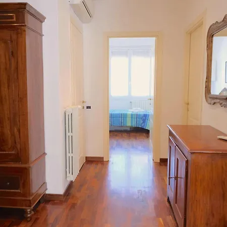 Vr - Residenza Leo Апартаменты *