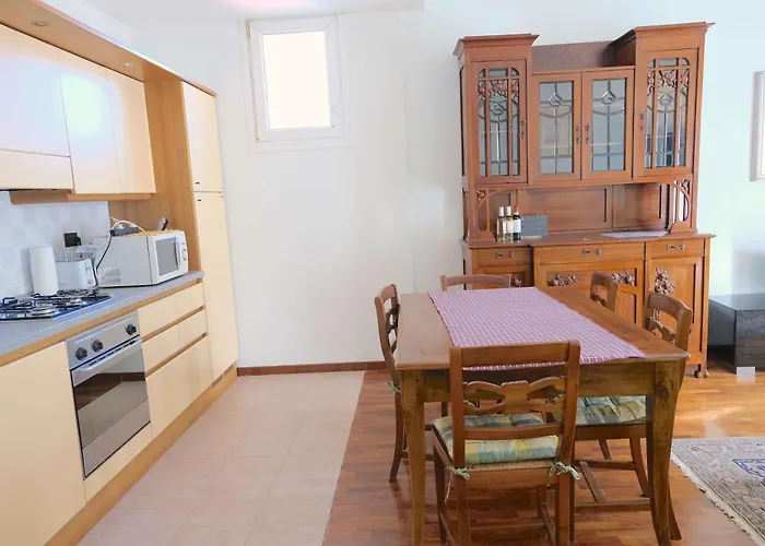 Lägenhet Vr - Residenza Leo