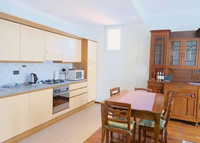 Lägenhet Vr - Residenza Leo