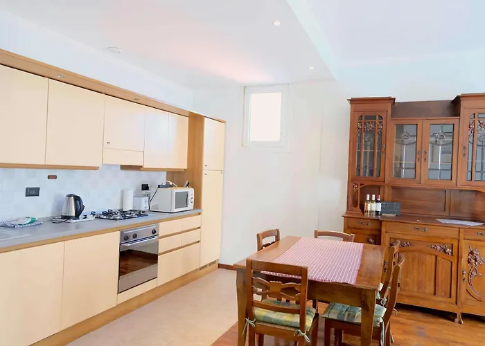 Vr - Residenza Leo Verona